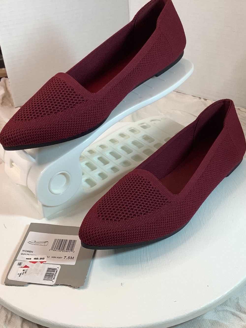 NWT Mia Girl burgundy slip on flats fabric sz. 7.5